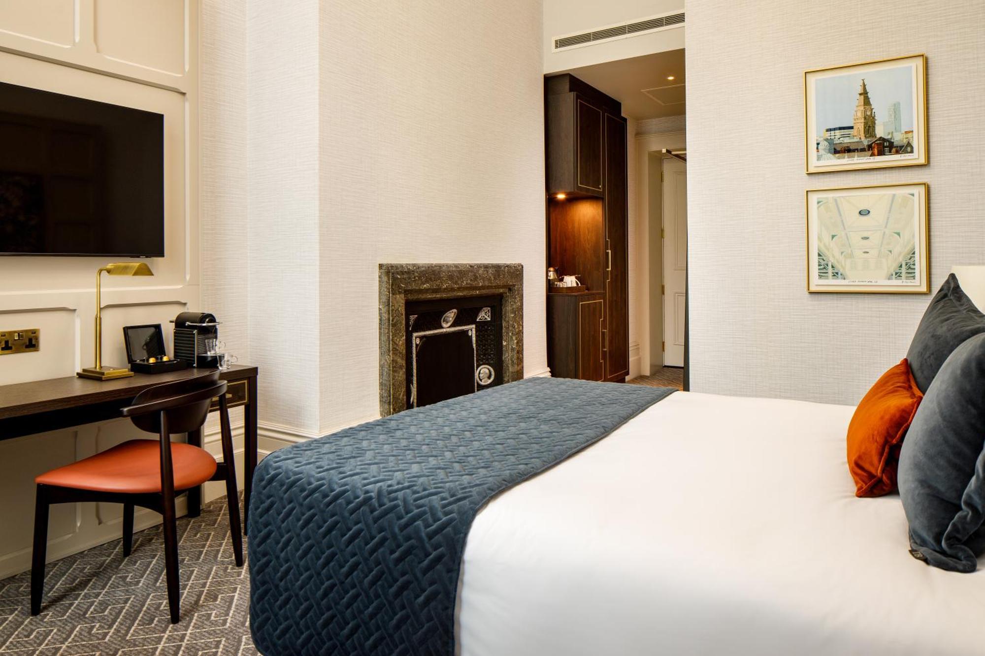 The Municipal Hotel Liverpool - Mgallery Exterior foto A room at the hotel